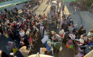 Por los cortes, reparten 11.000 L de leche en Arequipa